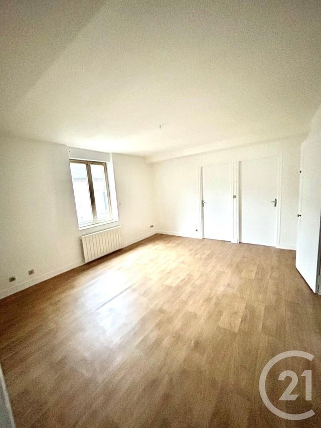 Appartement F3 &agrave; louer - 3 pi&egrave;ces - 55 m2 - Chateauneuf Sur Loire - 45 - CENTRE