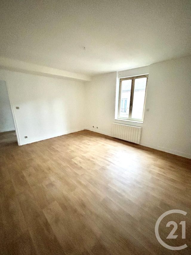 Appartement F3 &agrave; louer - 3 pi&egrave;ces - 55 m2 - Chateauneuf Sur Loire - 45 - CENTRE