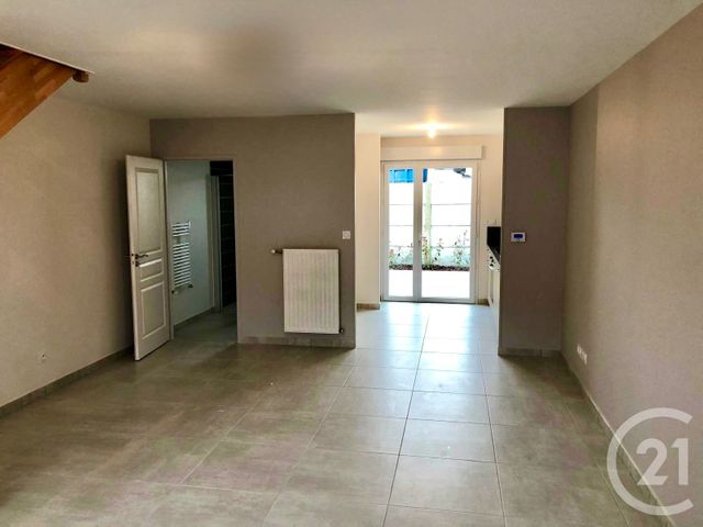 Maison &agrave; louer - 3 pi&egrave;ces - 71,13 m2 - Ingre - 45 - CENTRE