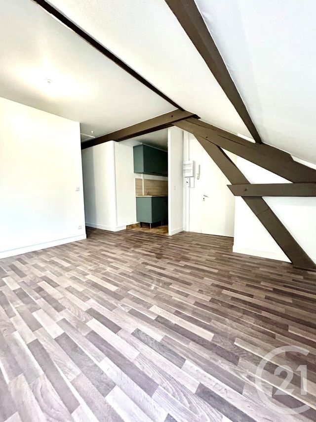 Appartement F2 &agrave; louer - 2 pi&egrave;ces - 26 m2 - Chateauneuf Sur Loire - 45 - CENTRE