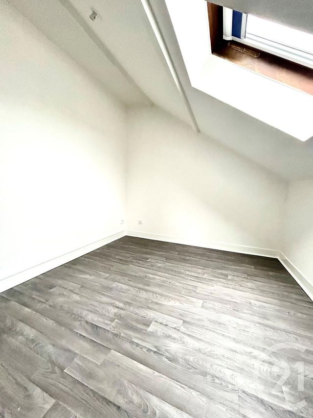 Appartement F2 &agrave; louer - 2 pi&egrave;ces - 26 m2 - Chateauneuf Sur Loire - 45 - CENTRE