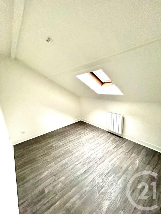 Appartement F2 &agrave; louer - 2 pi&egrave;ces - 26 m2 - Chateauneuf Sur Loire - 45 - CENTRE
