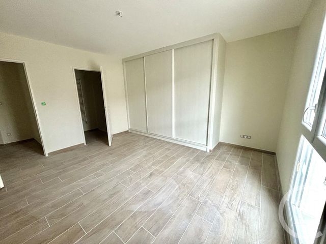 Maison &agrave; louer - 5 pi&egrave;ces - 138 m2 - Chateauneuf Sur Loire - 45 - CENTRE