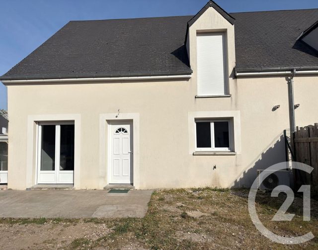 Maison &agrave; louer - 3 pi&egrave;ces - 74,26 m2 - St Denis De L Hotel - 45 - CENTRE