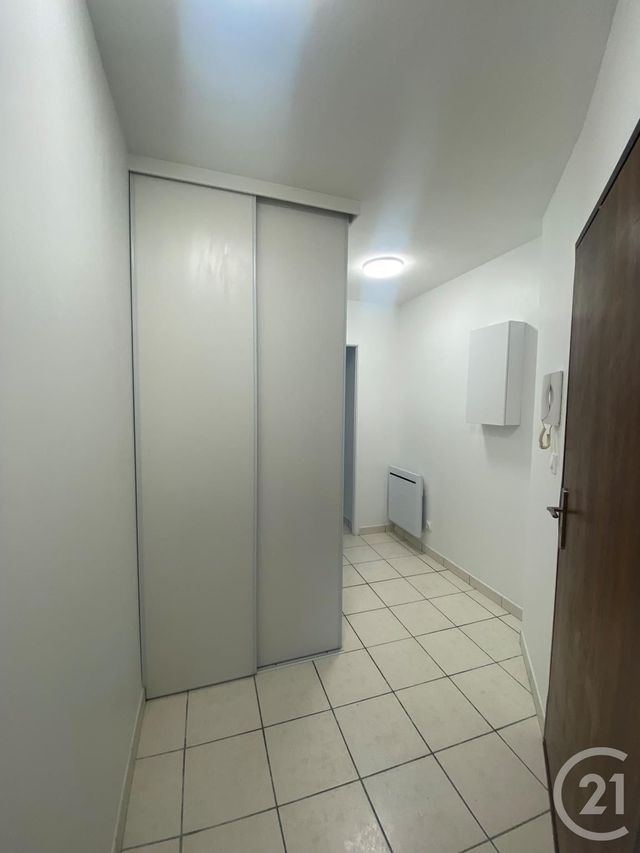 Appartement F2 &agrave; louer - 2 pi&egrave;ces - 39,20 m2 - Orleans - 45 - CENTRE