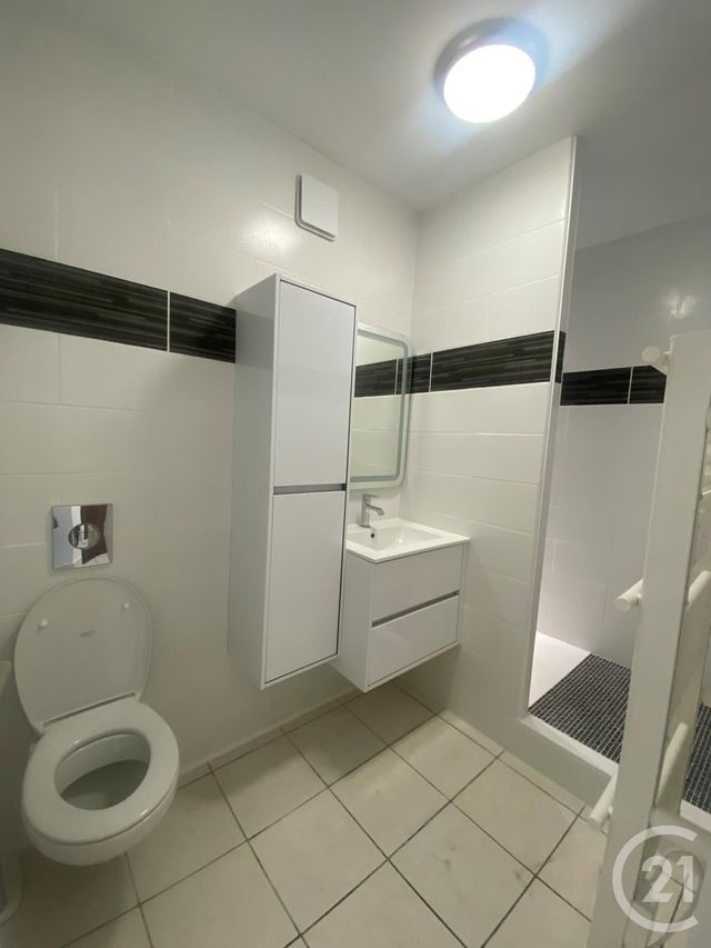 Appartement F2 &agrave; louer - 2 pi&egrave;ces - 39,20 m2 - Orleans - 45 - CENTRE