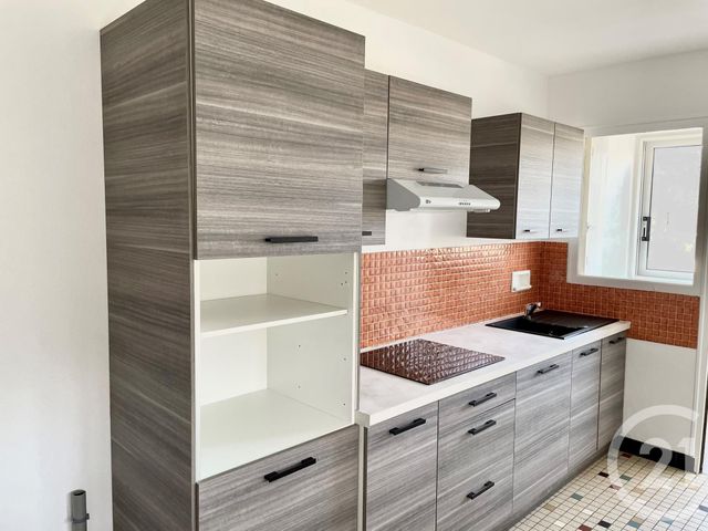 Appartement F3 &agrave; louer - 3 pi&egrave;ces - 66,24 m2 - Chateauneuf Sur Loire - 45 - CENTRE