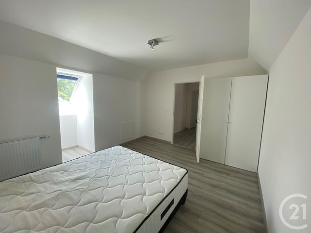 Maison &agrave; louer - 4 pi&egrave;ces - 94,18 m2 - Chateauneuf Sur Loire - 45 - CENTRE