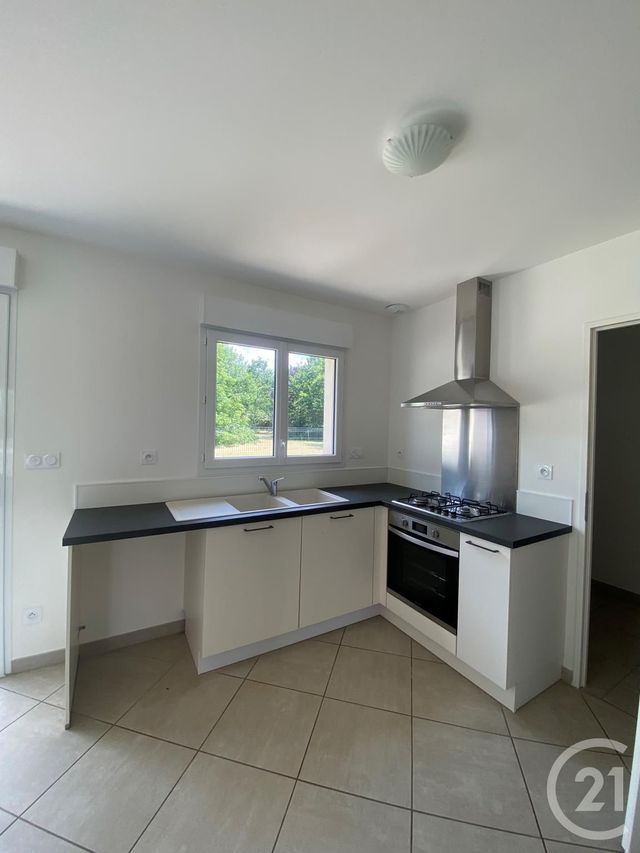 Maison &agrave; louer - 4 pi&egrave;ces - 94,18 m2 - Chateauneuf Sur Loire - 45 - CENTRE