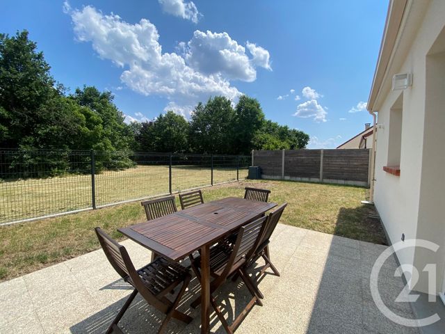 Maison &agrave; louer - 4 pi&egrave;ces - 94,18 m2 - Chateauneuf Sur Loire - 45 - CENTRE