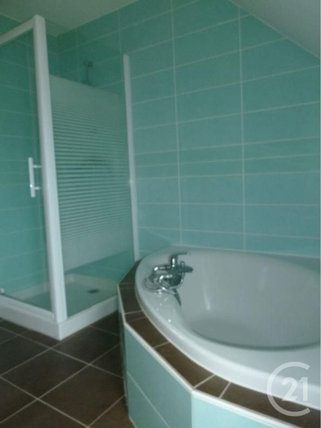 Maison &agrave; louer - 4 pi&egrave;ces - 120 m2 - St Benoit Sur Loire - 45 - CENTRE