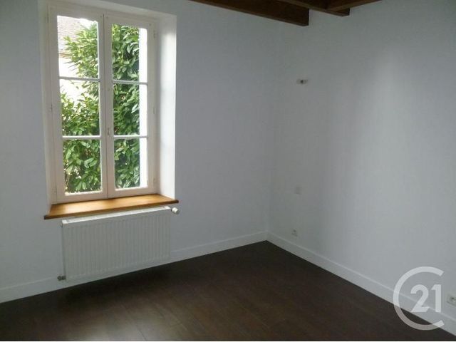 Maison &agrave; louer - 4 pi&egrave;ces - 120 m2 - St Benoit Sur Loire - 45 - CENTRE