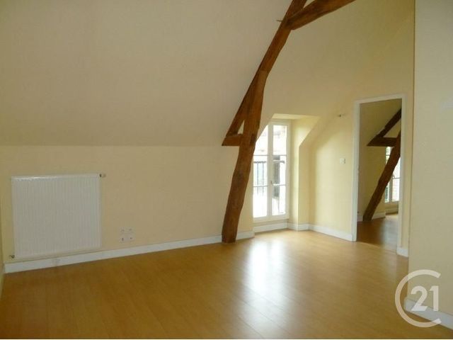 Maison &agrave; louer - 4 pi&egrave;ces - 120 m2 - St Benoit Sur Loire - 45 - CENTRE