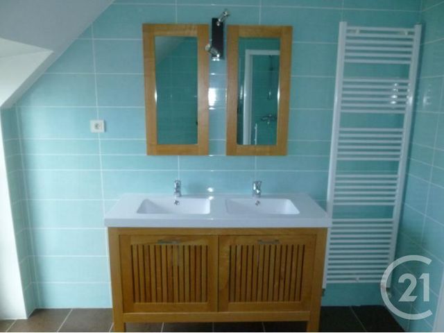 Maison &agrave; louer - 4 pi&egrave;ces - 120 m2 - St Benoit Sur Loire - 45 - CENTRE