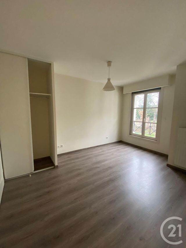 Appartement F2 &agrave; louer - 2 pi&egrave;ces - 43 m2 - Orleans - 45 - CENTRE