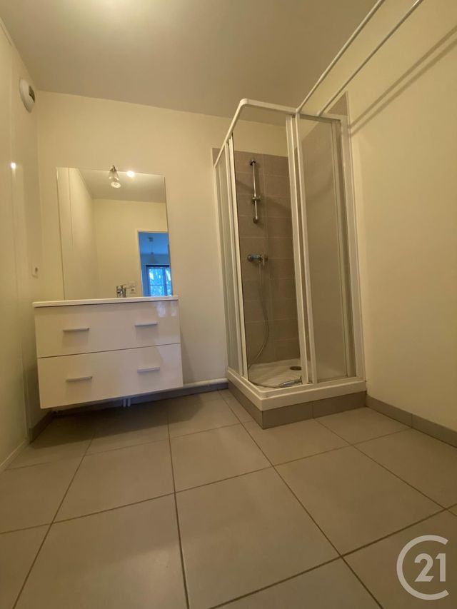 Appartement F2 &agrave; louer - 2 pi&egrave;ces - 43 m2 - Orleans - 45 - CENTRE