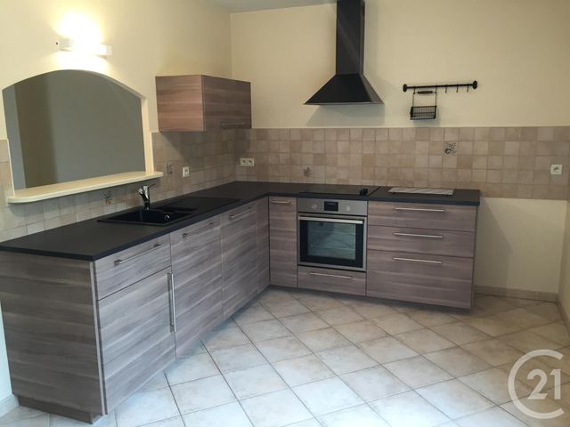 Maison &agrave; louer - 4 pi&egrave;ces - 97,79 m2 - Chateauneuf Sur Loire - 45 - CENTRE