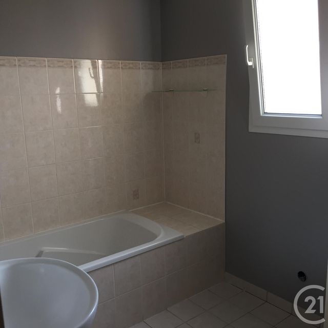 Maison &agrave; louer - 6 pi&egrave;ces - 143,27 m2 - Trainou - 45 - CENTRE
