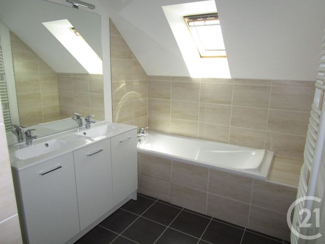 Maison &agrave; louer - 4 pi&egrave;ces - 105 m2 - Mardie - 45 - CENTRE