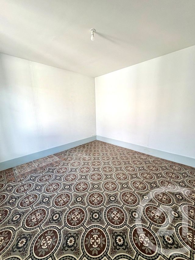 Appartement F3 &agrave; louer - 3 pi&egrave;ces - 83 m2 - St Benoit Sur Loire - 45 - CENTRE