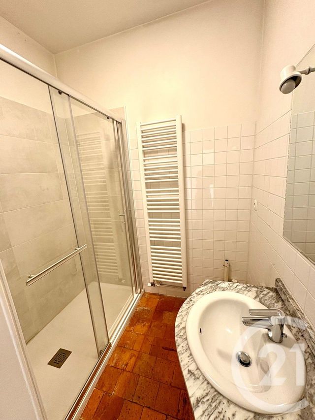 Appartement F3 &agrave; louer - 3 pi&egrave;ces - 83 m2 - St Benoit Sur Loire - 45 - CENTRE