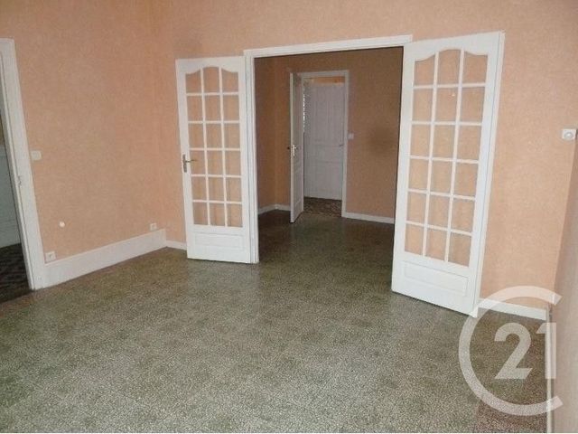 Appartement F3 &agrave; louer - 3 pi&egrave;ces - 83 m2 - St Benoit Sur Loire - 45 - CENTRE