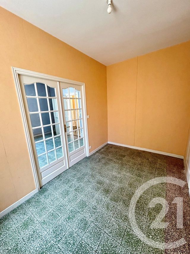 Appartement F3 &agrave; louer - 3 pi&egrave;ces - 83 m2 - St Benoit Sur Loire - 45 - CENTRE