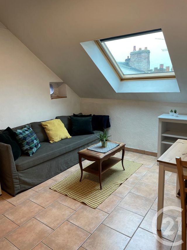 Appartement F1 &agrave; louer - 1 pi&egrave;ce - 18,90 m2 - Orleans - 45 - CENTRE