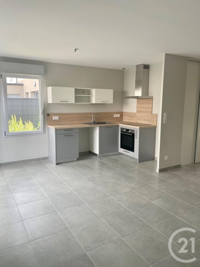 Maison &agrave; louer - 3 pi&egrave;ces - 63,66 m2 - St Jean De Braye - 45 - CENTRE