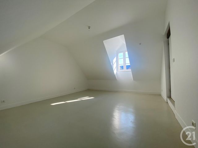 Maison &agrave; louer - 3 pi&egrave;ces - 72 m2 - Chateauneuf Sur Loire - 45 - CENTRE
