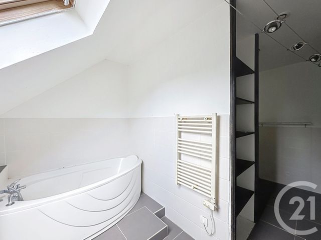 Maison &agrave; vendre - 4 pi&egrave;ces - 101 m2 - St Pere Sur Loire - 45 - CENTRE