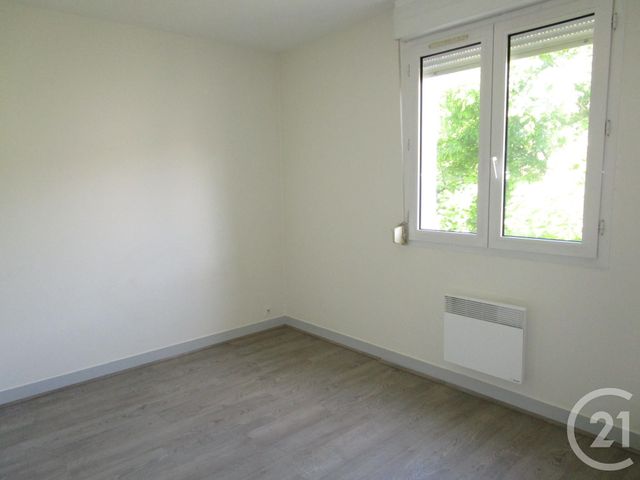 Appartement F2 &agrave; louer - 2 pi&egrave;ces - 45 m2 - Chateauneuf Sur Loire - 45 - CENTRE