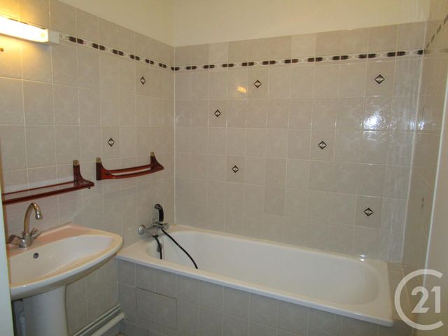 Appartement F2 &agrave; louer - 2 pi&egrave;ces - 45 m2 - Chateauneuf Sur Loire - 45 - CENTRE