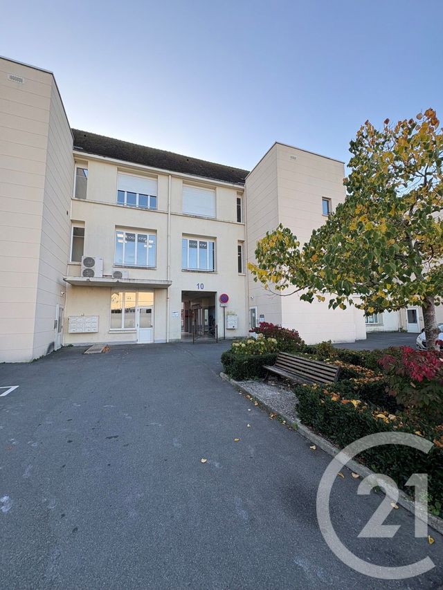 Appartement F3 &agrave; louer - 3 pi&egrave;ces - 72 m2 - Chateauneuf Sur Loire - 45 - CENTRE