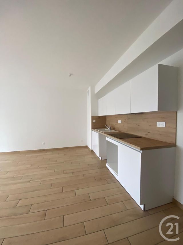 Appartement F3 &agrave; louer - 3 pi&egrave;ces - 60,76 m2 - Orleans - 45 - CENTRE