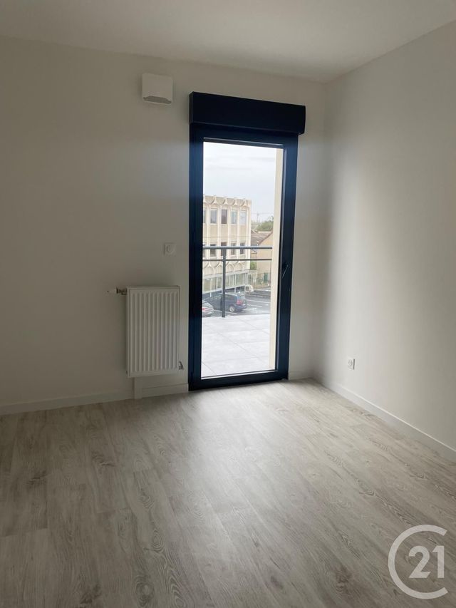 Appartement F3 &agrave; louer - 3 pi&egrave;ces - 60,76 m2 - Orleans - 45 - CENTRE
