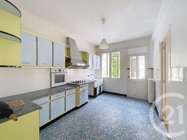 Maison &agrave; vendre - 7 pi&egrave;ces - 189,12 m2 - St Denis De L Hotel - 45 - CENTRE