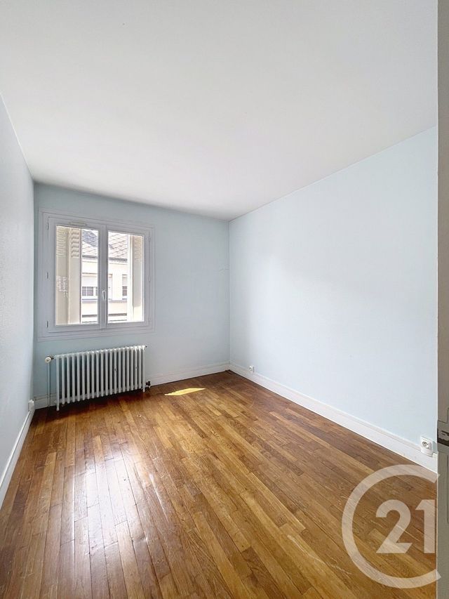 Maison &agrave; vendre - 7 pi&egrave;ces - 189,12 m2 - St Denis De L Hotel - 45 - CENTRE
