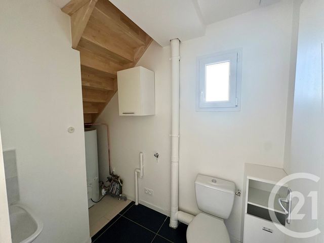Maison &agrave; louer - 4 pi&egrave;ces - 86 m2 - Chateauneuf Sur Loire - 45 - CENTRE