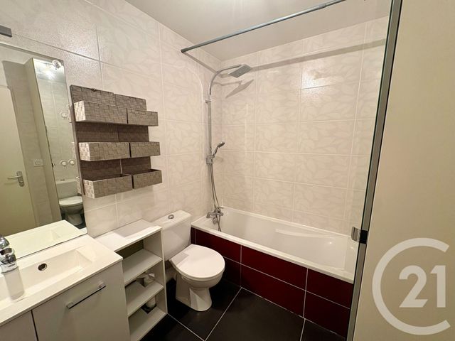 Maison &agrave; louer - 4 pi&egrave;ces - 86 m2 - Chateauneuf Sur Loire - 45 - CENTRE