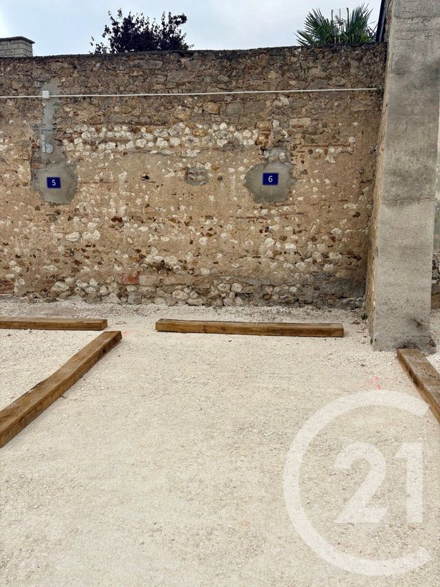 Parking &agrave; louer - 12 m2 - Chateauneuf Sur Loire - 45 - CENTRE
