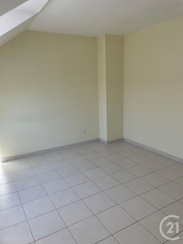 Maison &agrave; louer - 3 pi&egrave;ces - 65,50 m2 - Chateauneuf Sur Loire - 45 - CENTRE