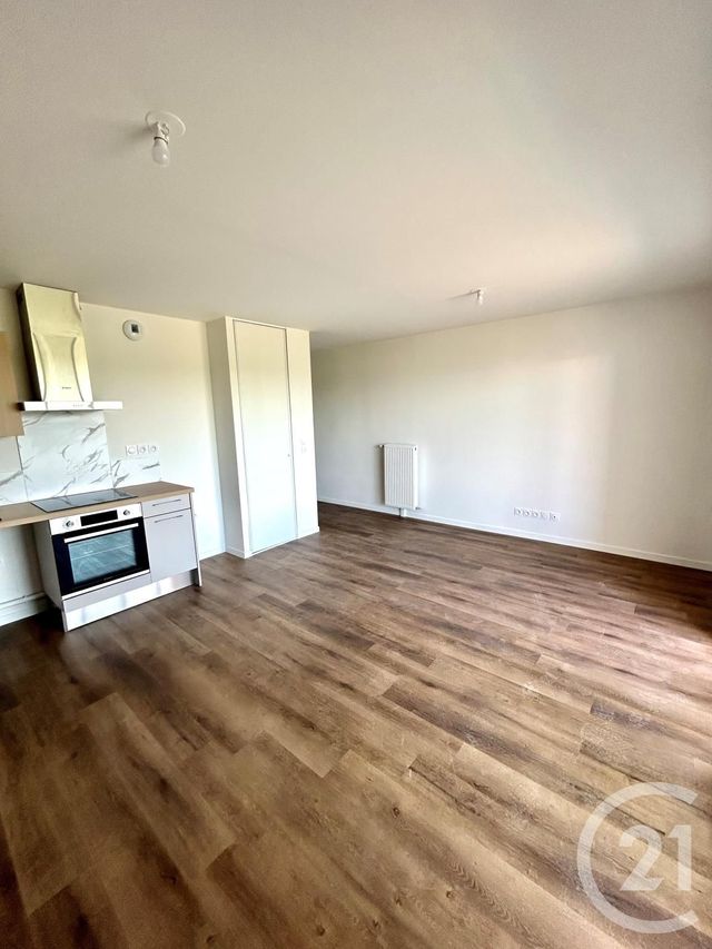 Appartement F2 &agrave; louer - 2 pi&egrave;ces - 46,50 m2 - Saran - 45 - CENTRE