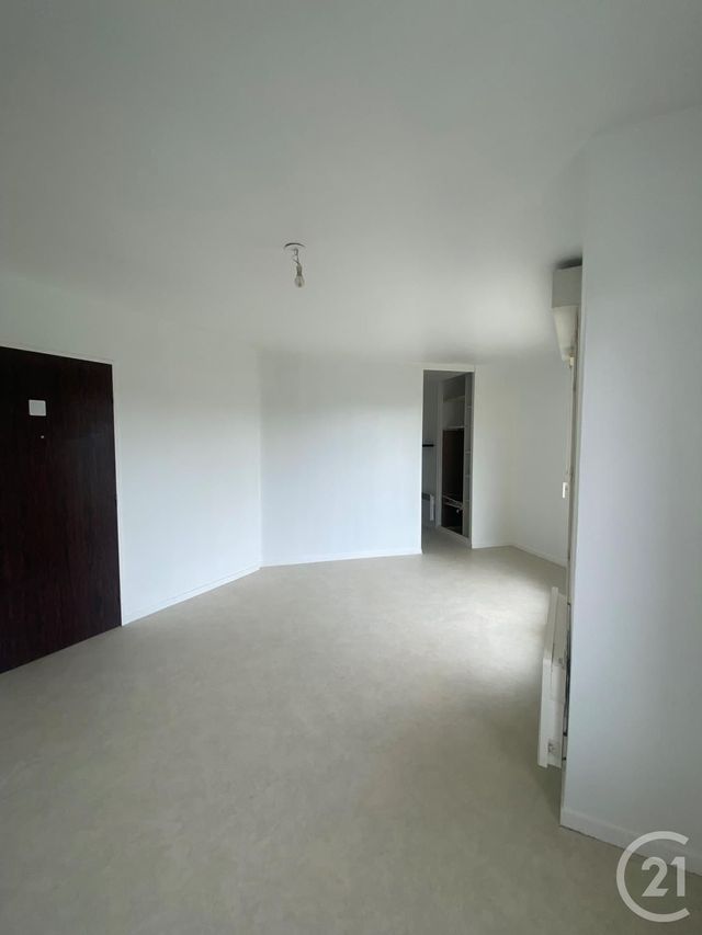 Appartement F1 &agrave; louer - 1 pi&egrave;ce - 31,80 m2 - Orleans - 45 - CENTRE