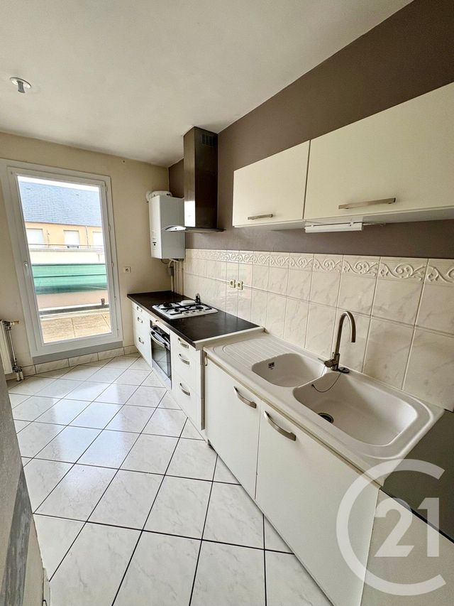 Appartement F2 &agrave; louer - 2 pi&egrave;ces - 55,35 m2 - Fleury Les Aubrais - 45 - CENTRE
