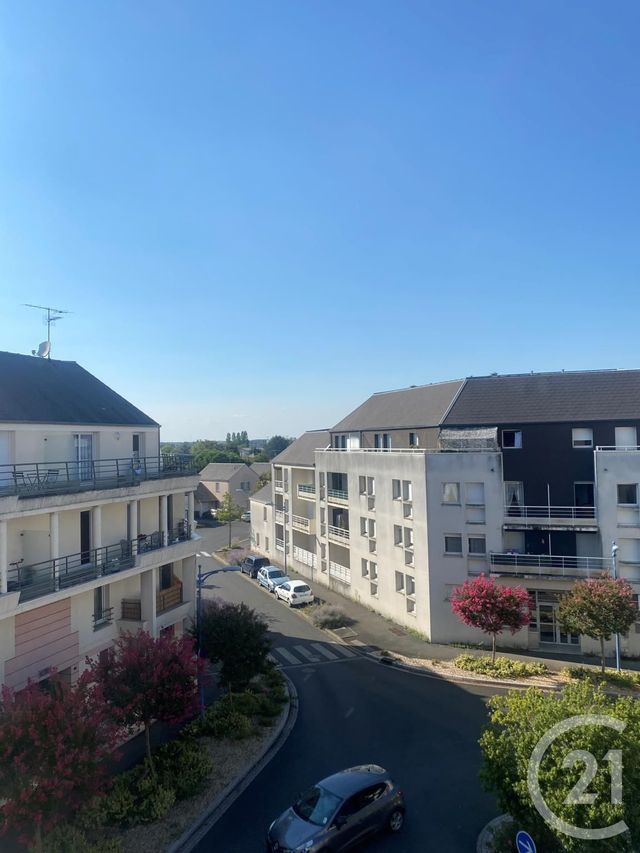 Appartement F2 &agrave; louer - 2 pi&egrave;ces - 55,35 m2 - Fleury Les Aubrais - 45 - CENTRE