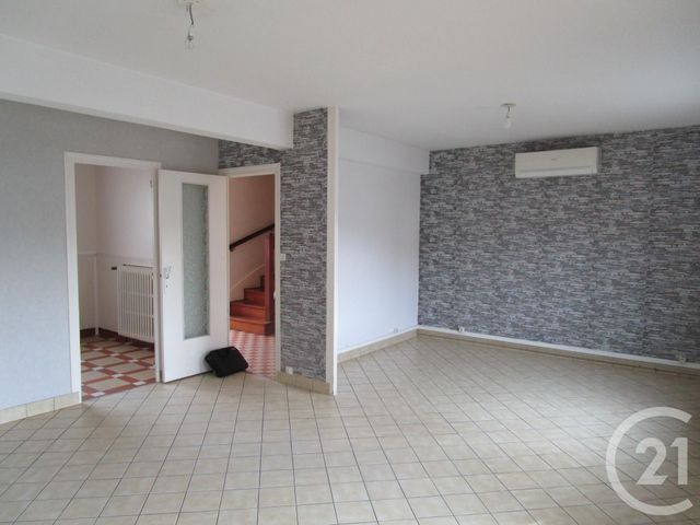 Maison &agrave; louer - 4 pi&egrave;ces - 85 m2 - Chateauneuf Sur Loire - 45 - CENTRE