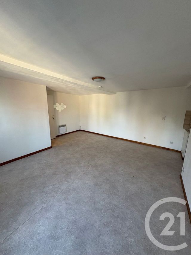 Appartement F2 &agrave; louer - 2 pi&egrave;ces - 39,63 m2 - Vitry Aux Loges - 45 - CENTRE