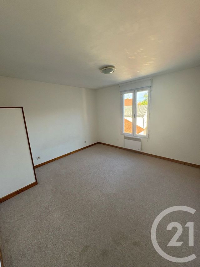 Appartement F2 &agrave; louer - 2 pi&egrave;ces - 39,63 m2 - Vitry Aux Loges - 45 - CENTRE