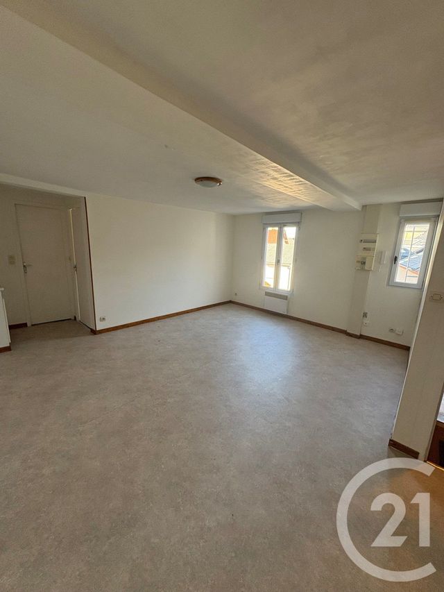Appartement F2 &agrave; louer - 2 pi&egrave;ces - 39,63 m2 - Vitry Aux Loges - 45 - CENTRE